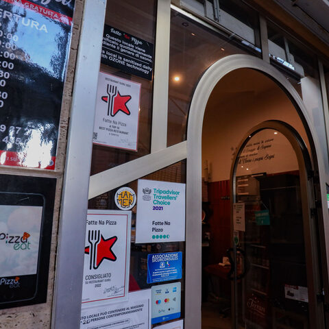 Gallery Fatte’Na Pizza 25