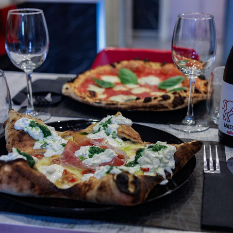 Gallery Fatte’Na Pizza 11