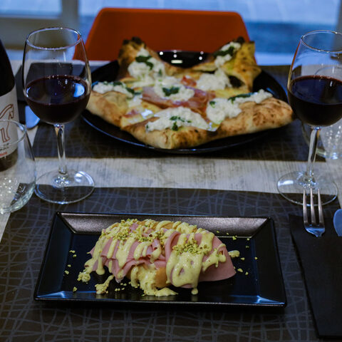 Gallery Fatte’Na Pizza 22